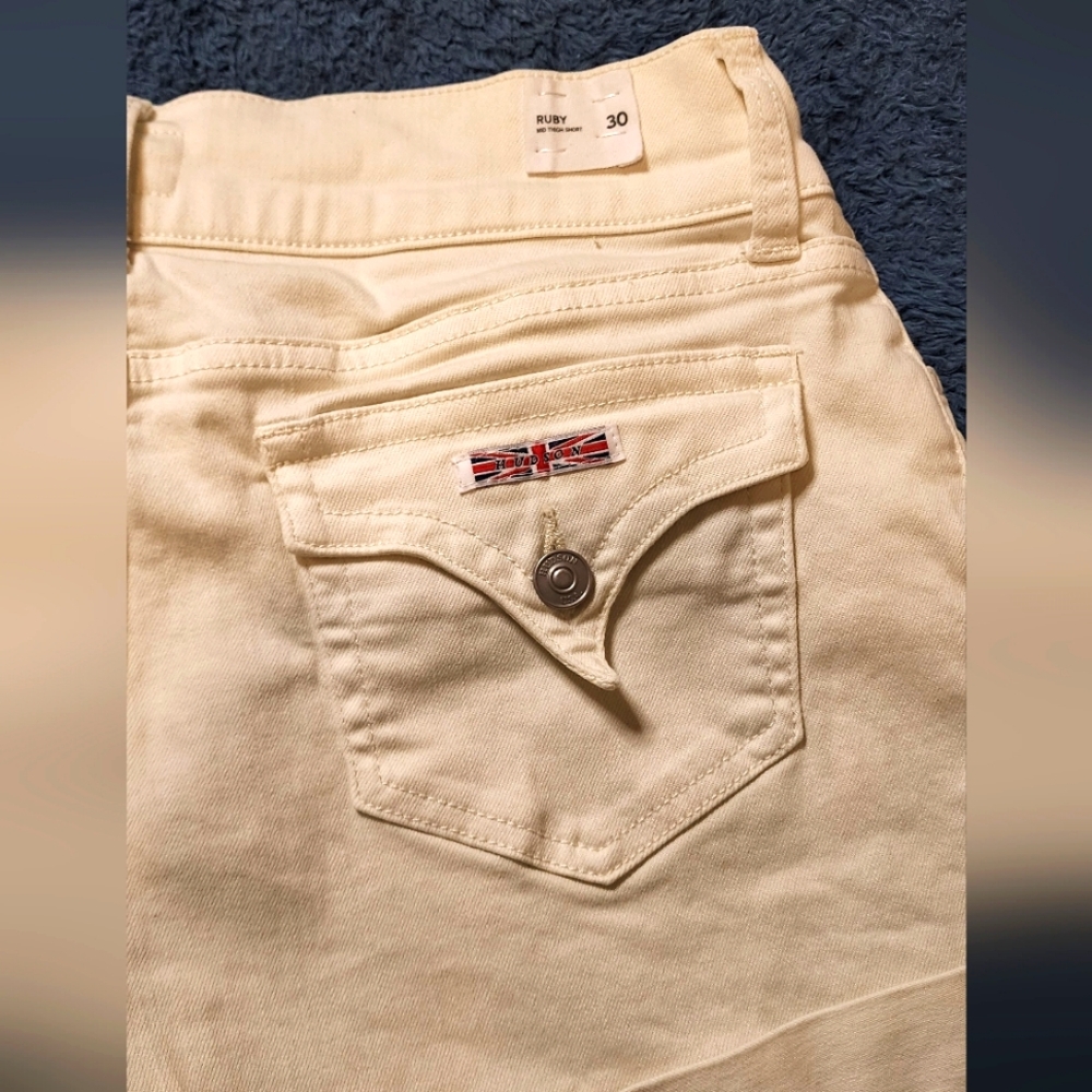 Huson ruby shorts - Picture 1 of 6